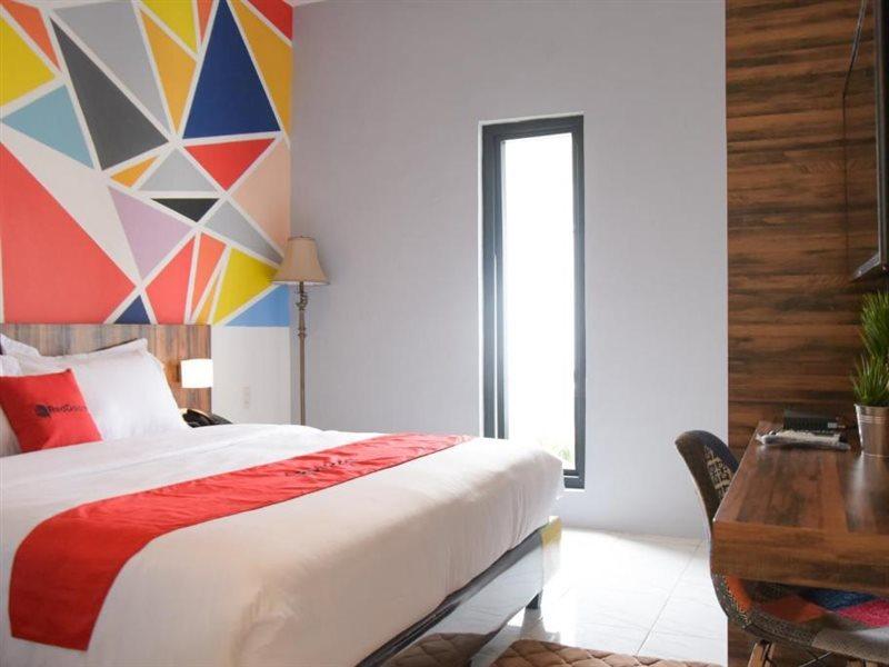 Reddoorz Plus Near Unimed Medan Kültér fotó